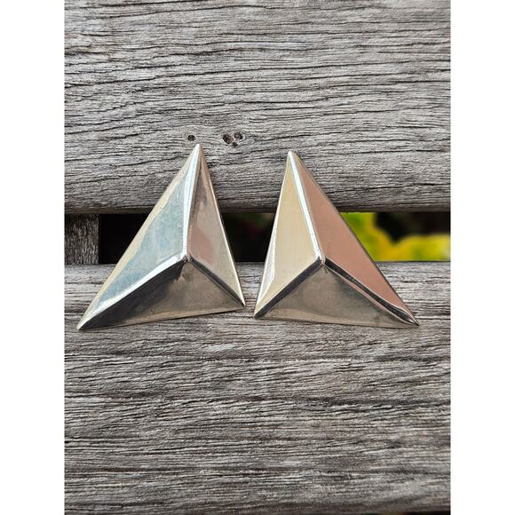 Vintage Modernist Sterling Silver Pyramid Geometrical Triangle Stud Earrings - Picture 3 of 8